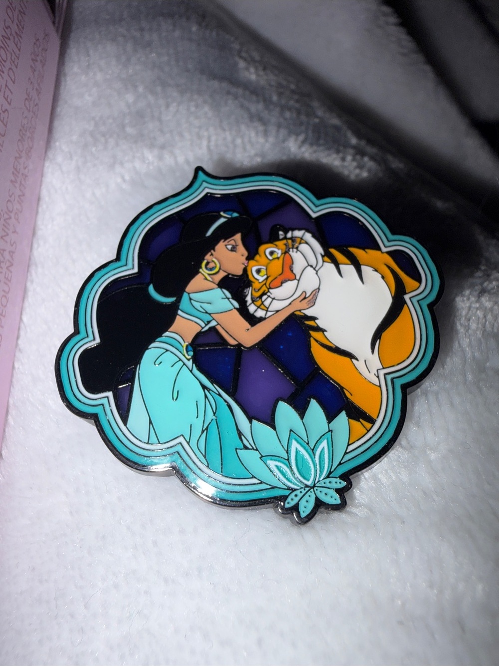 Disney loungefly Princess Jasmine Stained Glass Enamel Pin – Teal & Black